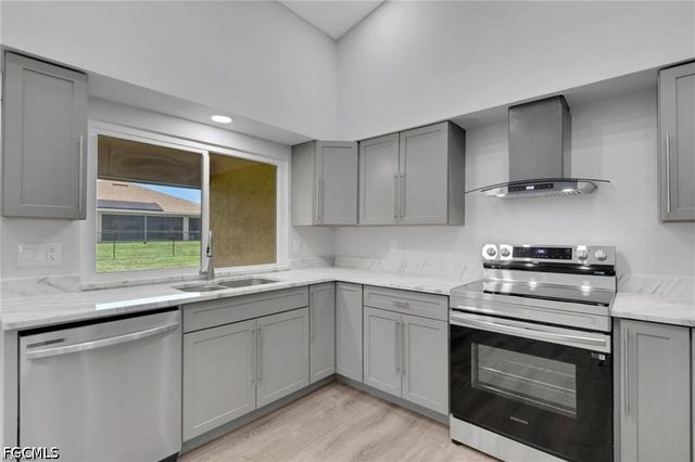 22 NW 15th PL, Cape Coral, FL 33993