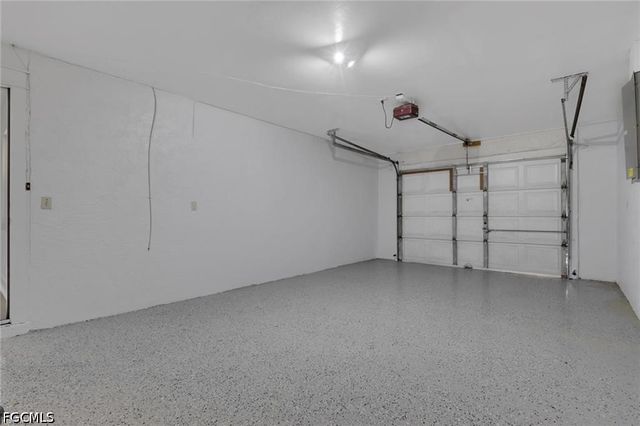 22 NW 15th PL, Cape Coral, FL 33993