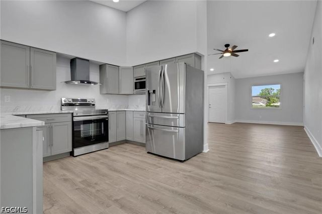 22 NW 15th PL, Cape Coral, FL 33993