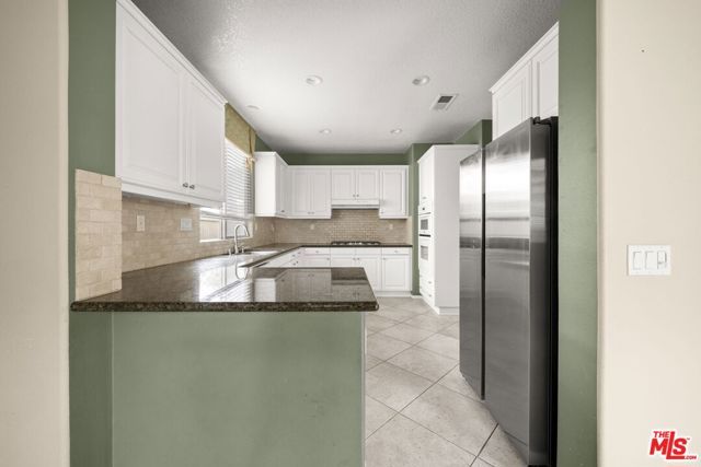 631 Clearwater Creek Drive 30, Thousand Oaks, CA 91320