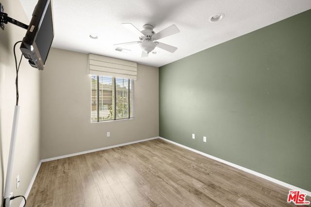 631 Clearwater Creek Drive 30, Thousand Oaks, CA 91320