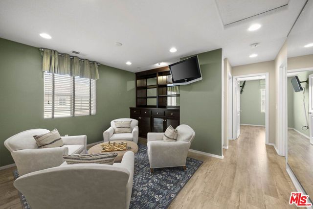 631 Clearwater Creek Drive 30, Thousand Oaks, CA 91320