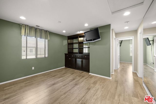 631 Clearwater Creek Drive 30, Thousand Oaks, CA 91320