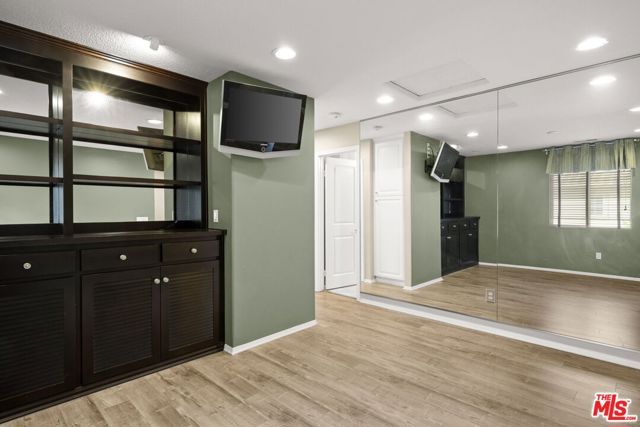 631 Clearwater Creek Drive 30, Thousand Oaks, CA 91320