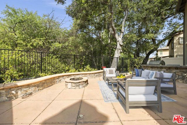 631 Clearwater Creek Drive 30, Thousand Oaks, CA 91320