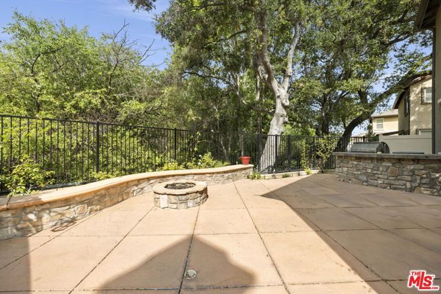 631 Clearwater Creek Drive 30, Thousand Oaks, CA 91320