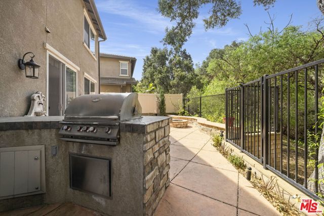 631 Clearwater Creek Drive 30, Thousand Oaks, CA 91320