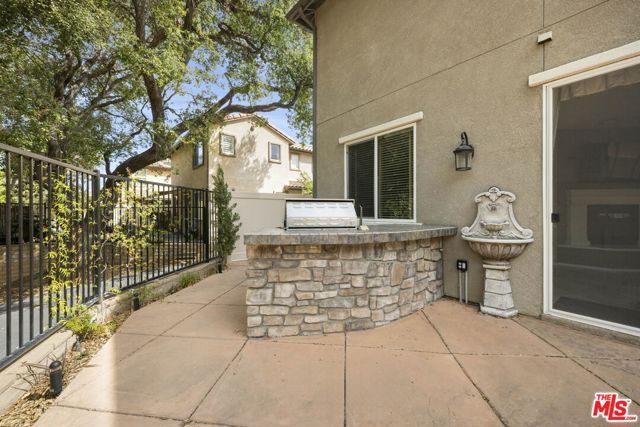 631 Clearwater Creek Drive 30, Thousand Oaks, CA 91320