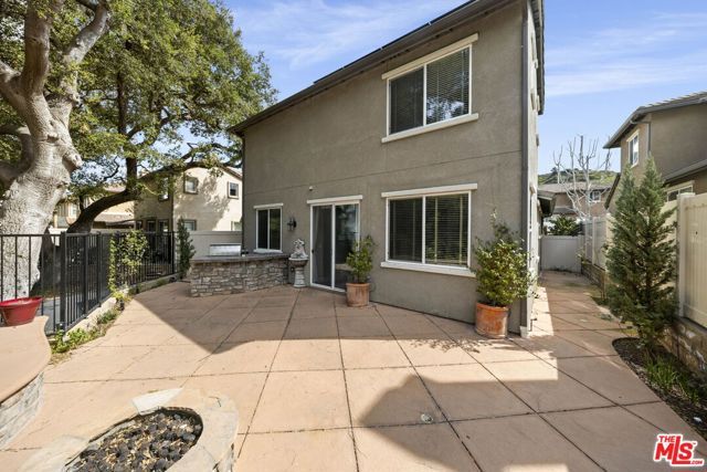 631 Clearwater Creek Drive 30, Thousand Oaks, CA 91320