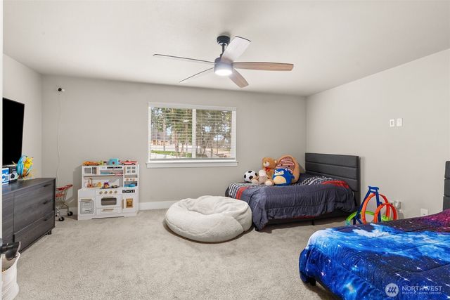 812 Tiedeman Road NW, Lakebay, WA 98349