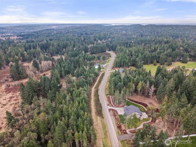 812 Tiedeman Road NW, Lakebay, WA 98349