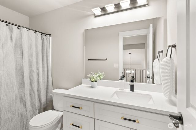 812 Tiedeman Road NW, Lakebay, WA 98349