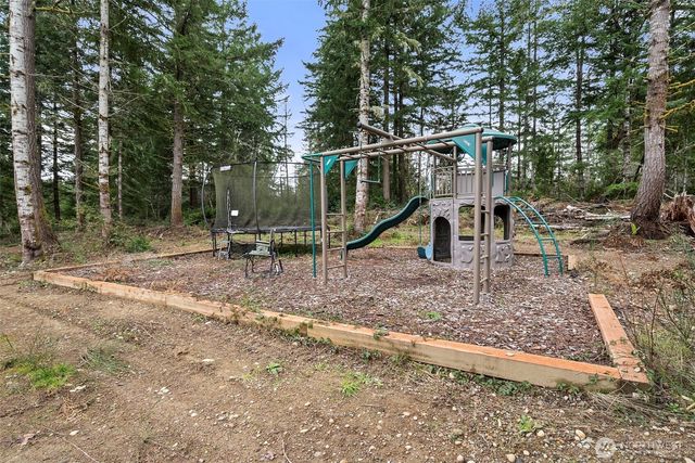 812 Tiedeman Road NW, Lakebay, WA 98349