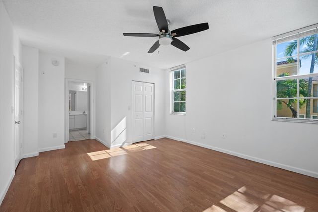 11770 Saint Andrews Place 206, Wellington, FL 33414