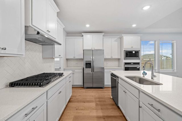 328 Royal Fern RD, Hutto, TX 78634