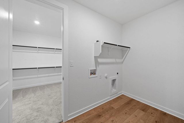 328 Royal Fern RD, Hutto, TX 78634