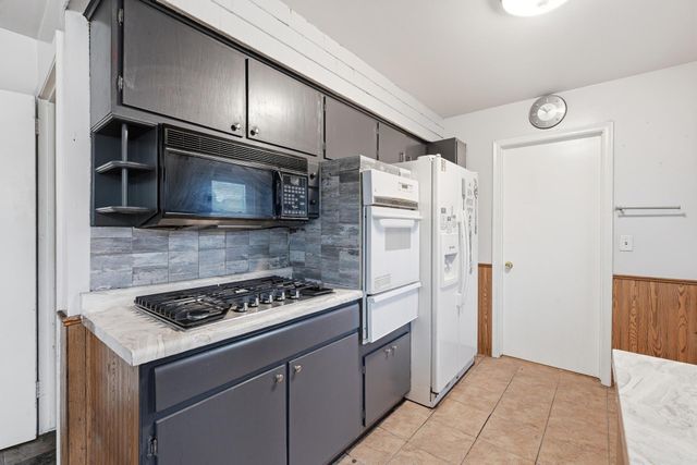7556 Major Avenue N, Brooklyn Park, MN 55443