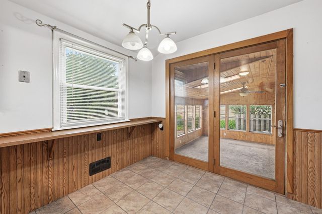 7556 Major Avenue N, Brooklyn Park, MN 55443