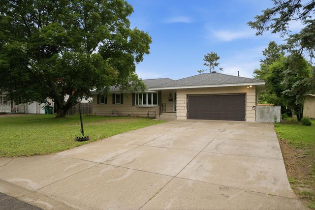 7556 Major Avenue N, Brooklyn Park, MN 55443