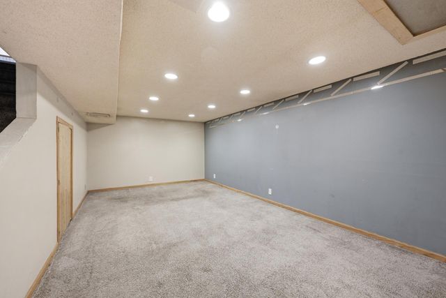 7556 Major Avenue N, Brooklyn Park, MN 55443