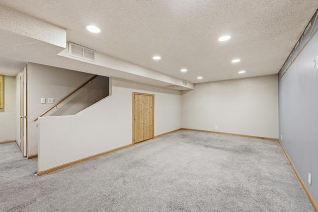 7556 Major Avenue N, Brooklyn Park, MN 55443