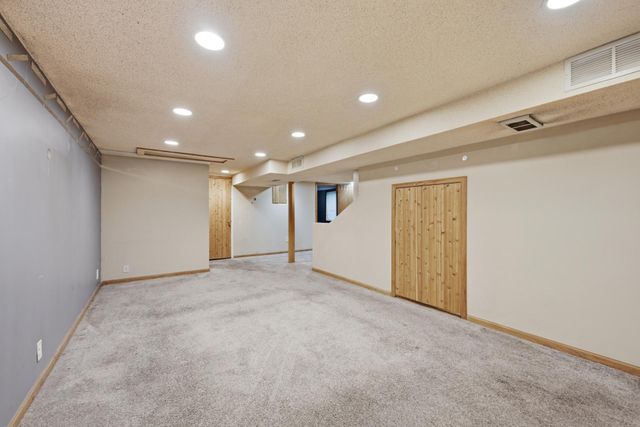 7556 Major Avenue N, Brooklyn Park, MN 55443