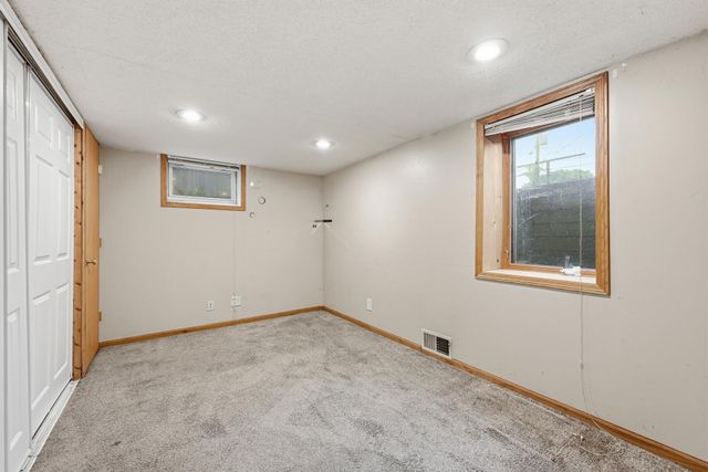 7556 Major Avenue N, Brooklyn Park, MN 55443