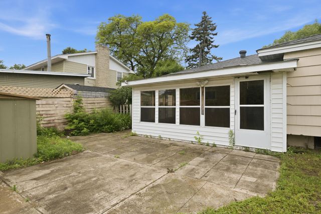7556 Major Avenue N, Brooklyn Park, MN 55443