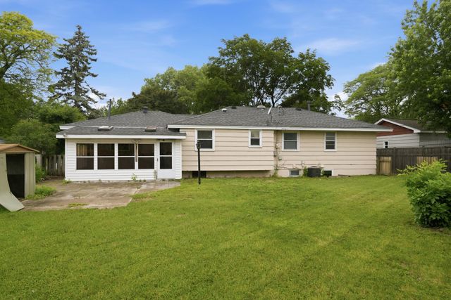7556 Major Avenue N, Brooklyn Park, MN 55443
