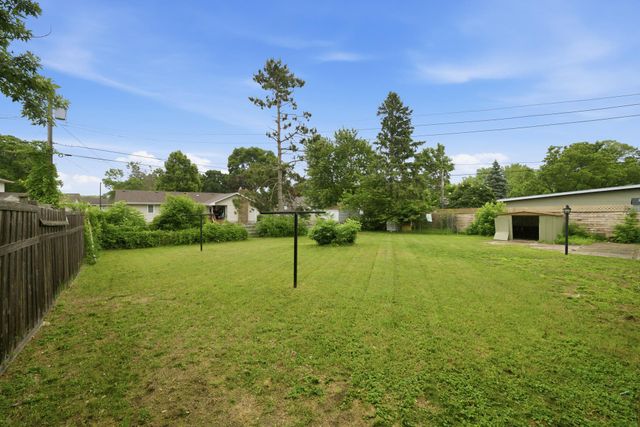 7556 Major Avenue N, Brooklyn Park, MN 55443