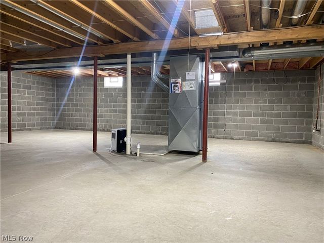 313 Abby Lane, Hartville, OH 44632