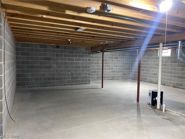 313 Abby Lane, Hartville, OH 44632