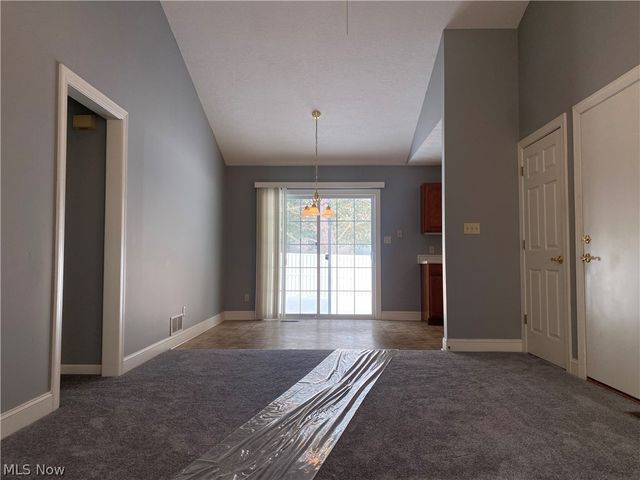 313 Abby Lane, Hartville, OH 44632