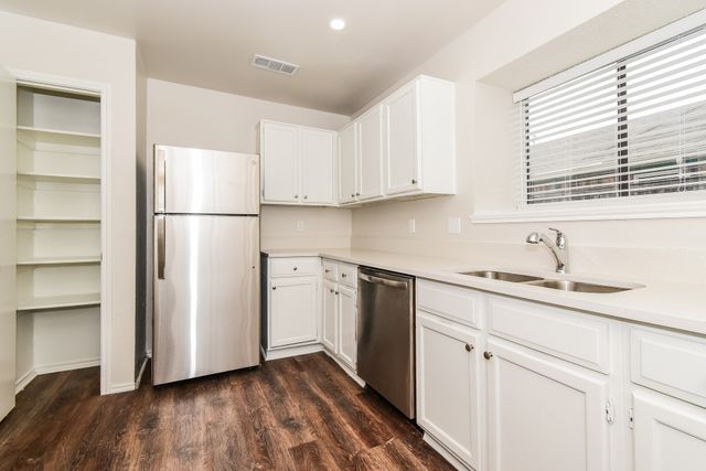 3613 Dorchester Drive, Rowlett, TX 75088