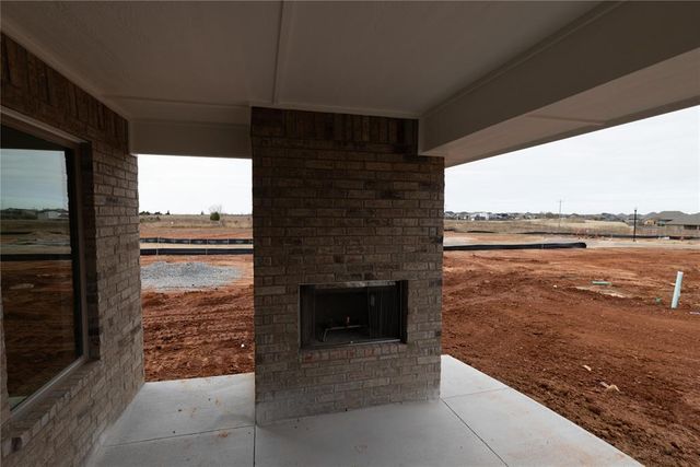 2305 NW 170th Street, Edmond, OK 73012