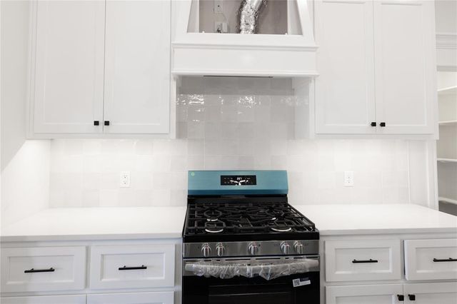 2305 NW 170th Street, Edmond, OK 73012