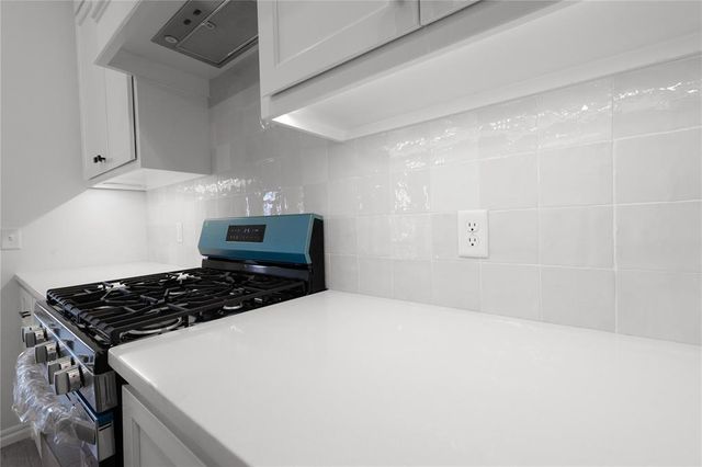 2305 NW 170th Street, Edmond, OK 73012