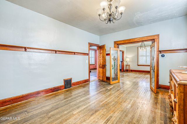 1805 ARIZONA Avenue, El Paso, TX 79902