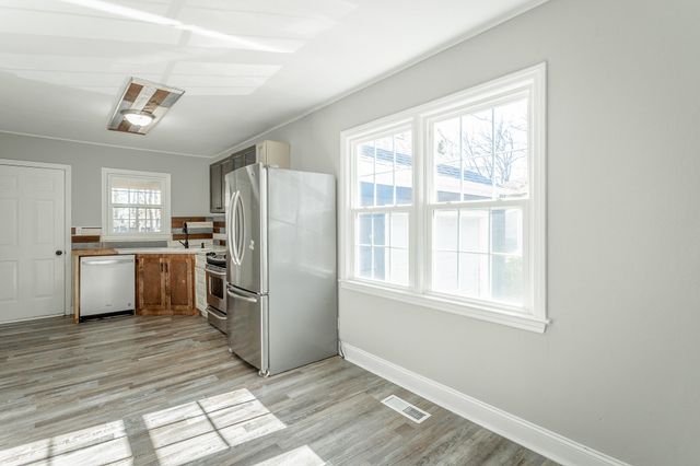 656 N Moore Road, Chattanooga, TN 37411