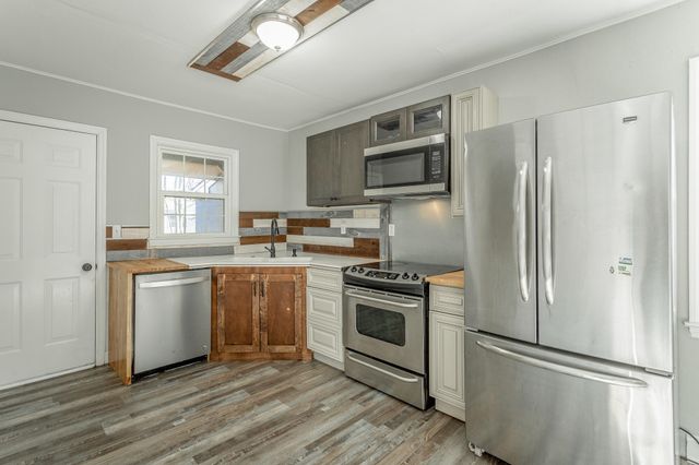 656 N Moore Road, Chattanooga, TN 37411