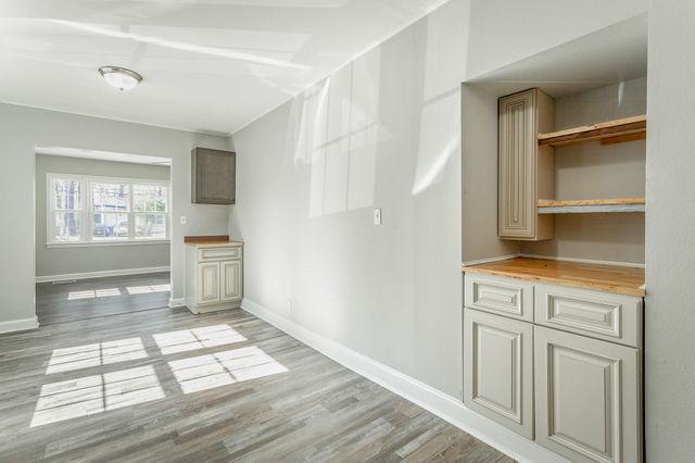 656 N Moore Road, Chattanooga, TN 37411