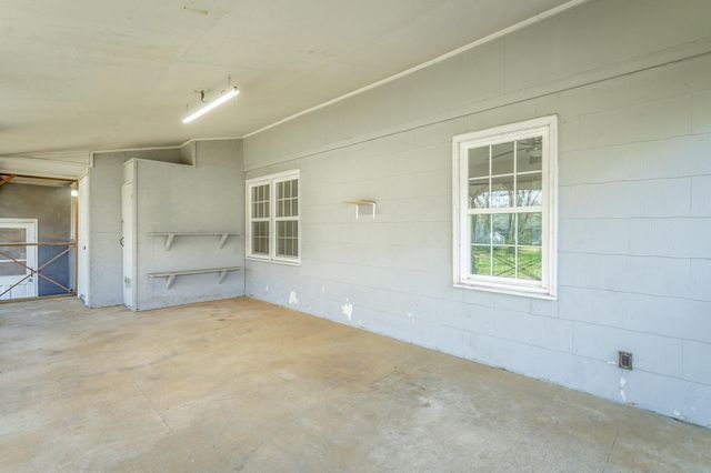 656 N Moore Road, Chattanooga, TN 37411