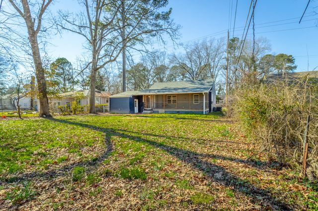 656 N Moore Road, Chattanooga, TN 37411