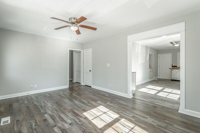 656 N Moore Road, Chattanooga, TN 37411