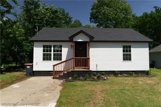 406 N 23rd Street, Van Buren, AR 72956