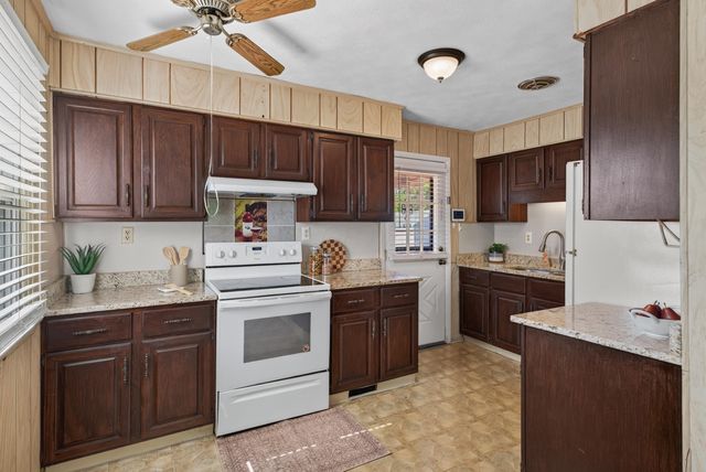 1765 Huy Road, Columbus, OH 43224