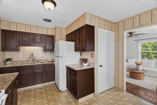 1765 Huy Road, Columbus, OH 43224