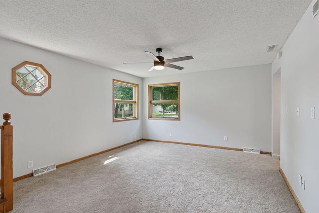 352 2nd Street, Gaylord, MN 55334