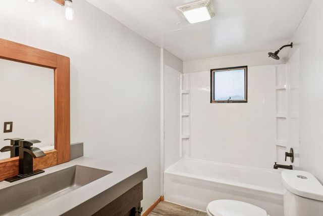 352 2nd Street, Gaylord, MN 55334