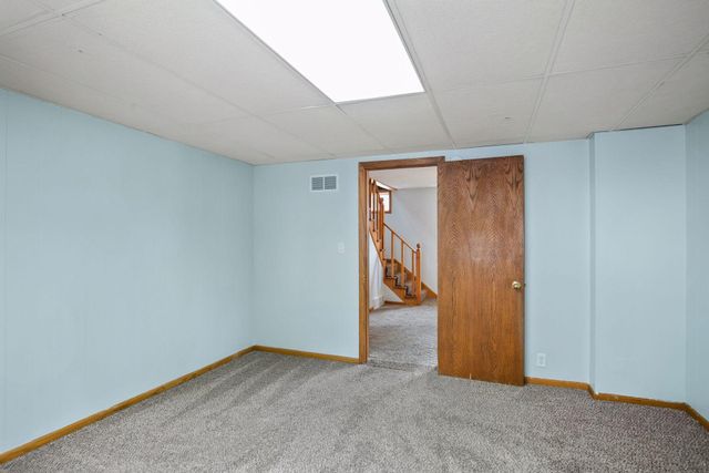 352 2nd Street, Gaylord, MN 55334